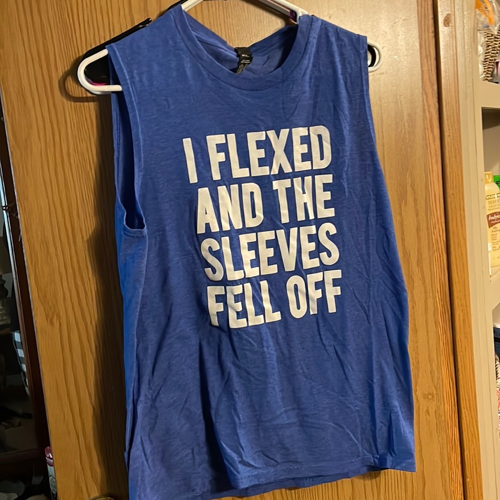 Men’s sleeves shirt
